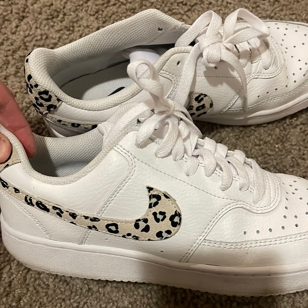 Nike shoes size 8